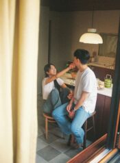 anh sáng chạm vực sâu